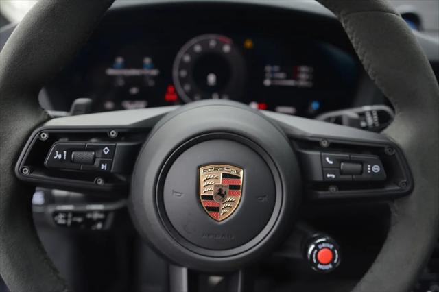 2025 Porsche 911 Carrera
