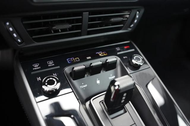 2025 Porsche 911 Carrera