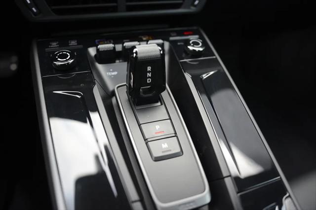 2025 Porsche 911 Carrera
