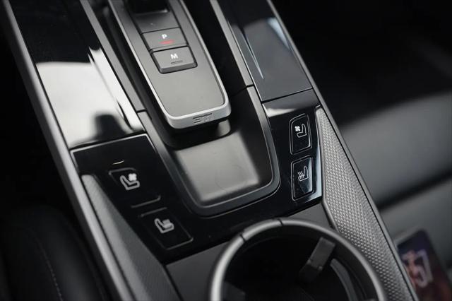 2025 Porsche 911 Carrera