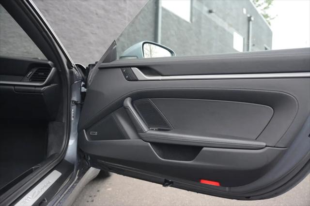 2025 Porsche 911 Carrera