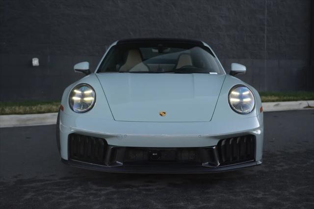 2025 Porsche 911 Carrera GTS