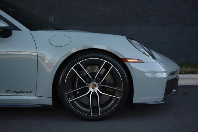 2025 Porsche 911 Carrera GTS