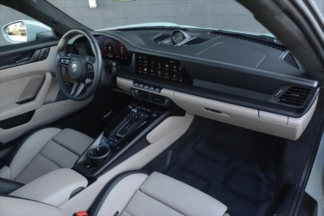 2025 Porsche 911 Carrera GTS