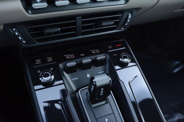 2025 Porsche 911 Carrera GTS
