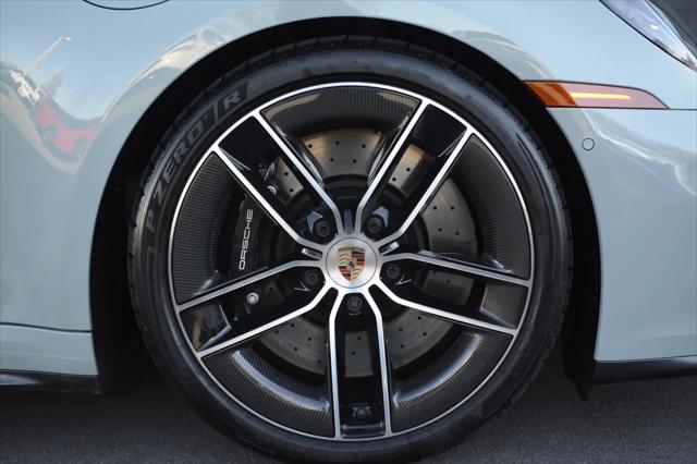 2025 Porsche 911 Carrera GTS