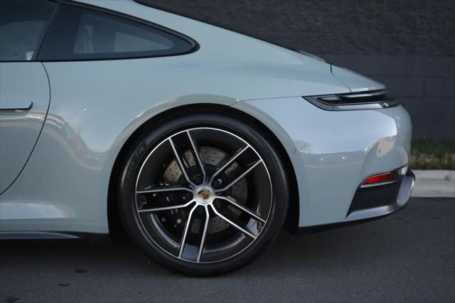 2025 Porsche 911 Carrera GTS