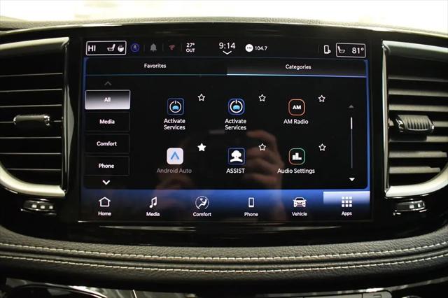 2026 Chrysler Pacifica Select