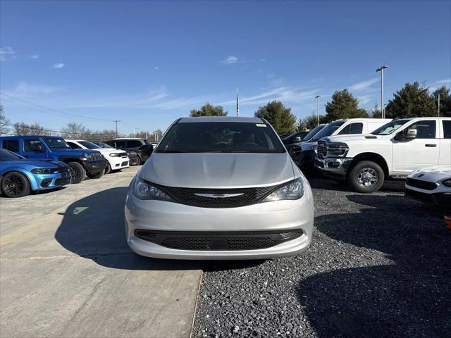 2026 Chrysler Voyager LX