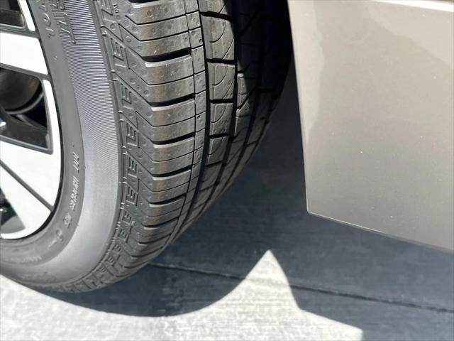 2026 Volvo XC90 Ultra, B6 AWD Gas (mild hybrid), Gasoline, Bright, 7 Seats