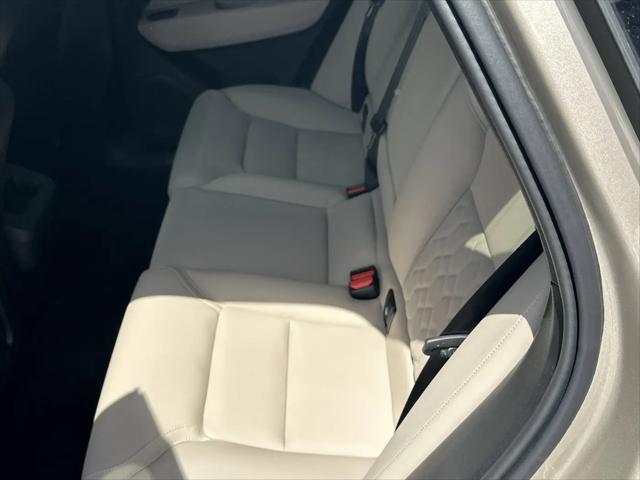 2026 Volvo XC90 Ultra, B6 AWD Gas (mild hybrid), Gasoline, Bright, 7 Seats
