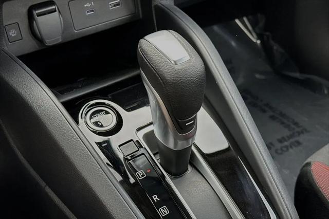 2025 Nissan Versa 1.6 SR