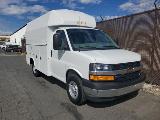 2025 Chevrolet Express Cutaway Work Van