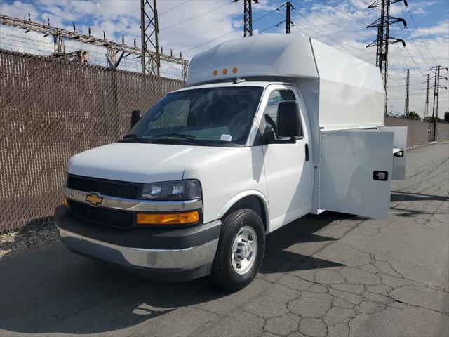 2025 Chevrolet Express Cutaway Work Van