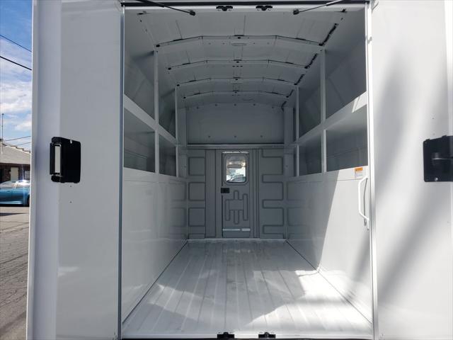2025 Chevrolet Express Cutaway Work Van
