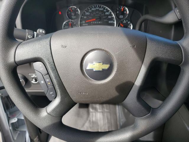 2025 Chevrolet Express Cutaway Work Van