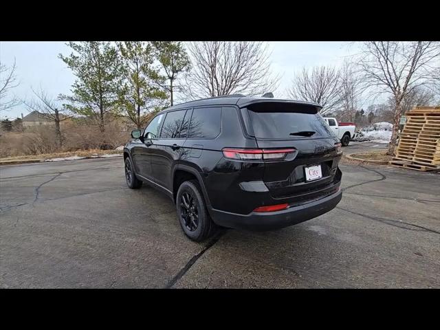 2025 Jeep Grand Cherokee L Altitude 4x4