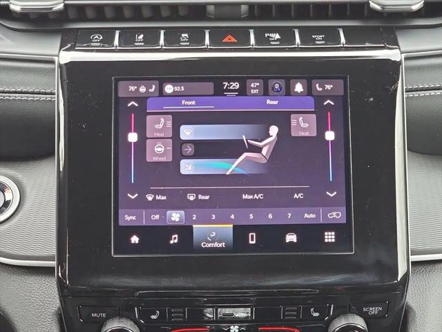 2025 Jeep Grand Cherokee L Altitude 4x4