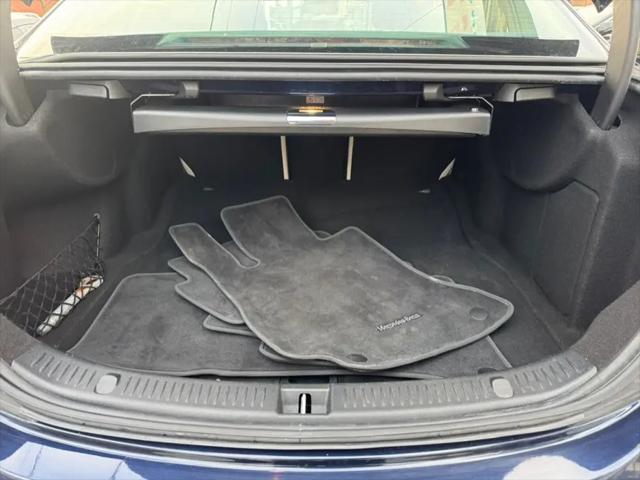 2018 Mercedes-Benz E-CLASS E 300 E 300