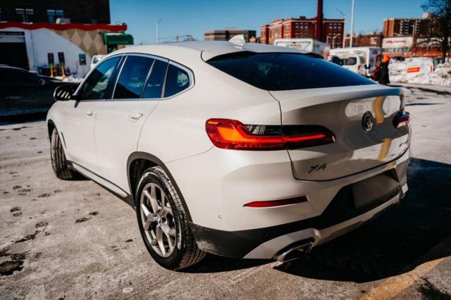 2022 BMW X4 xDrive30i