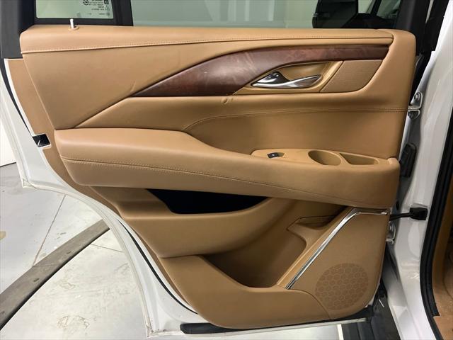 2017 Cadillac Escalade Platinum