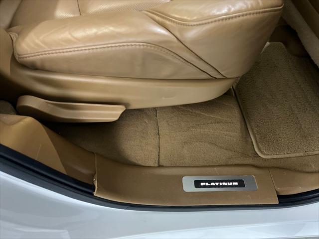 2017 Cadillac Escalade Platinum
