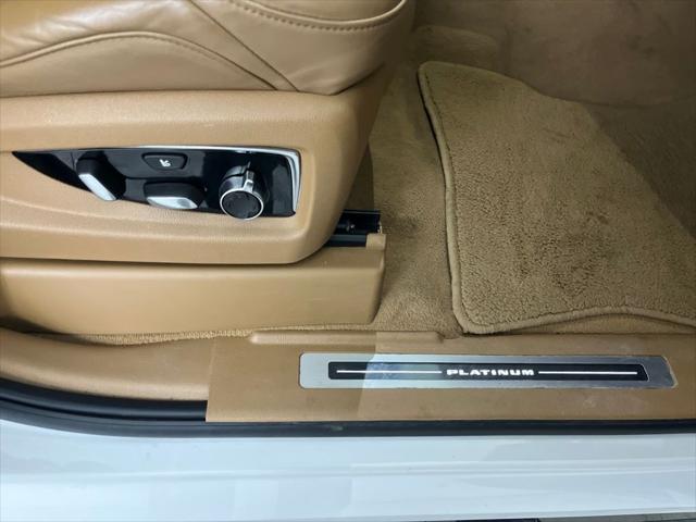2017 Cadillac Escalade Platinum
