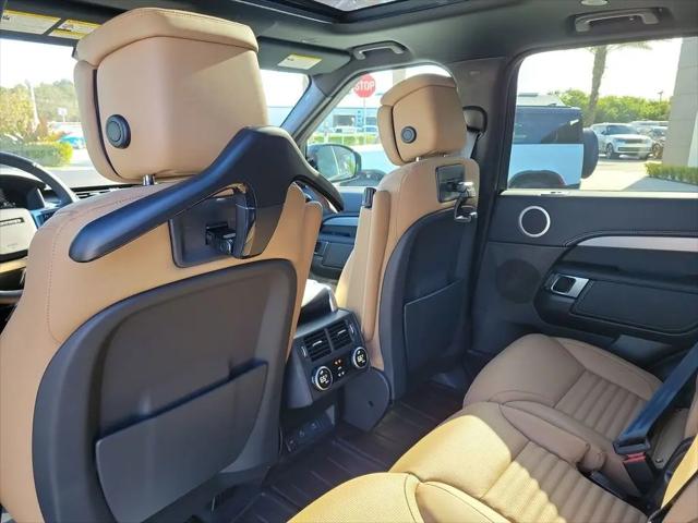 2026 Land Rover Discovery Gemini Edition