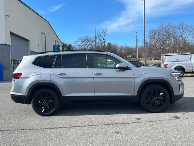 2026 Volkswagen Atlas SE with Technology