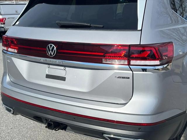 2026 Volkswagen Atlas SE with Technology