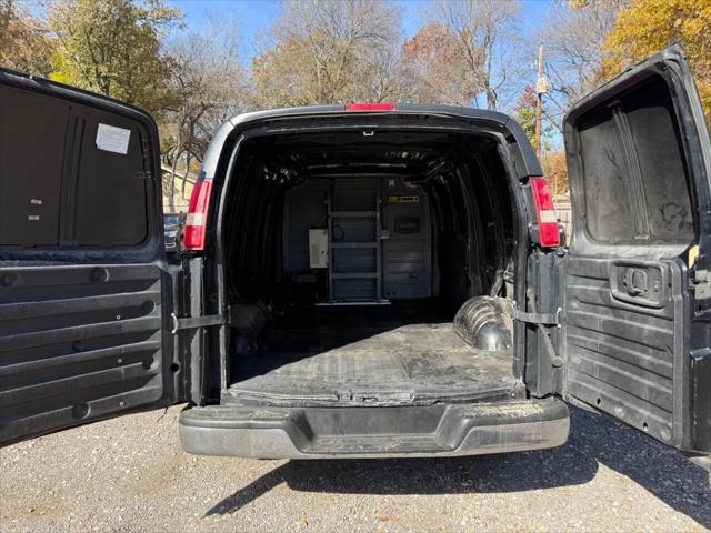 2017 Chevrolet Express Work Van