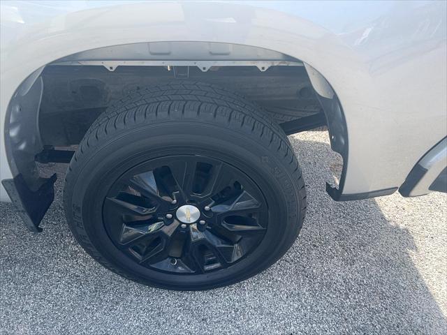 2022 Chevrolet Silverado 1500 2WD Crew Cab Short Bed Custom