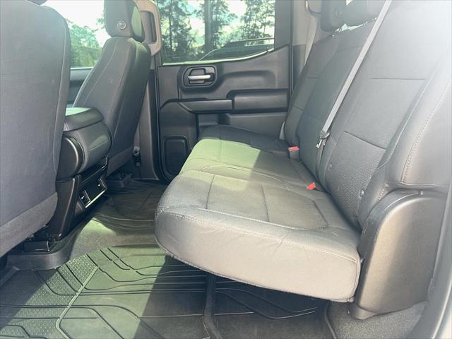 2022 Chevrolet Silverado 1500 2WD Crew Cab Short Bed Custom