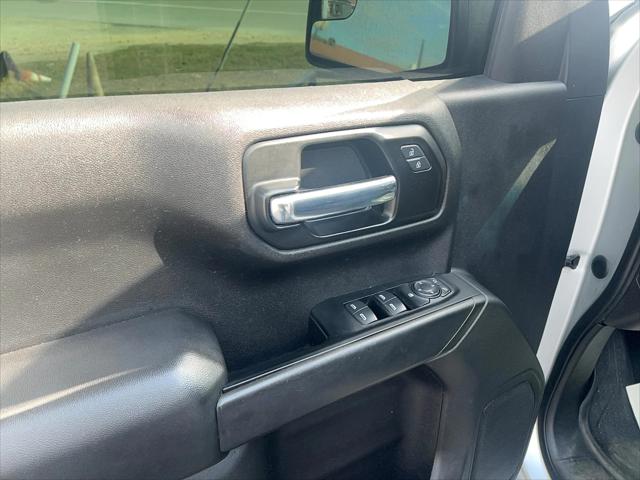 2022 Chevrolet Silverado 1500 2WD Crew Cab Short Bed Custom