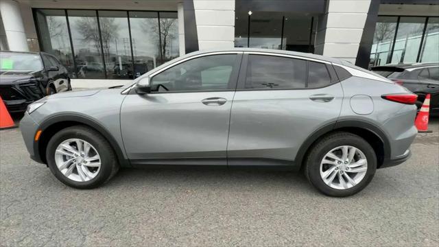 2026 Buick NV Preferred FWD
