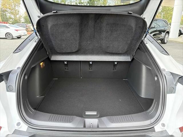 2026 Buick NV Preferred FWD