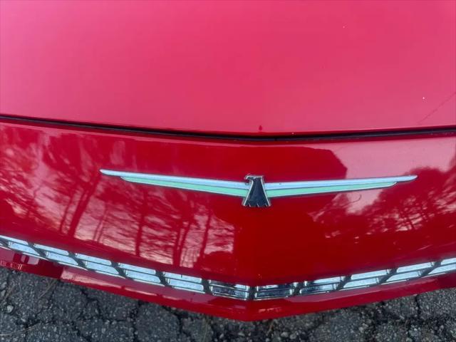 2002 Ford Thunderbird Deluxe