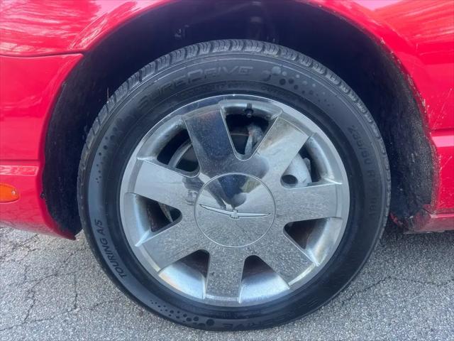 2002 Ford Thunderbird Deluxe