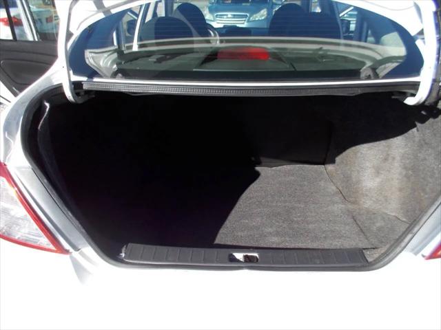 2016 Nissan Versa 1.6 S