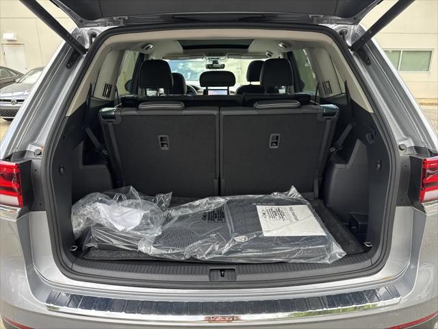 2026 Volkswagen Atlas SE with Technology