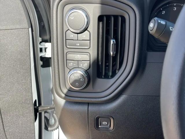 2026 GMC Sierra 2500HD Crew Cab, Standard Bed, Pro, 4WD