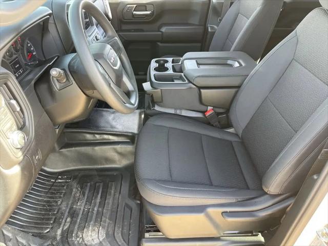 2026 GMC Sierra 2500HD Crew Cab, Standard Bed, Pro, 4WD
