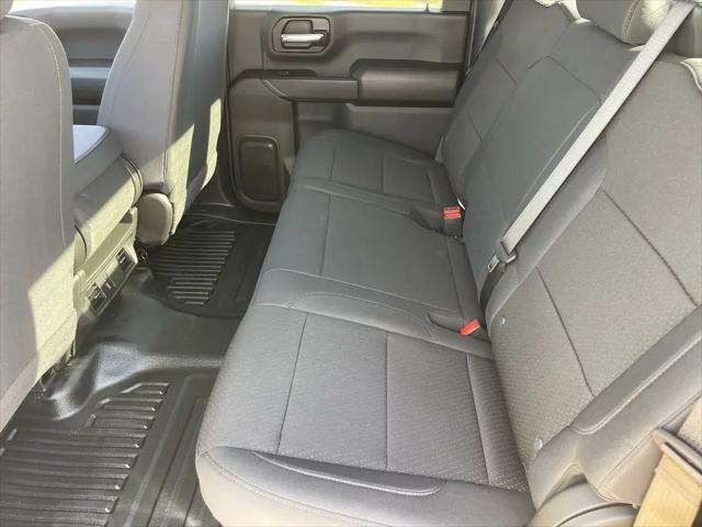 2026 GMC Sierra 2500HD Crew Cab, Standard Bed, Pro, 4WD