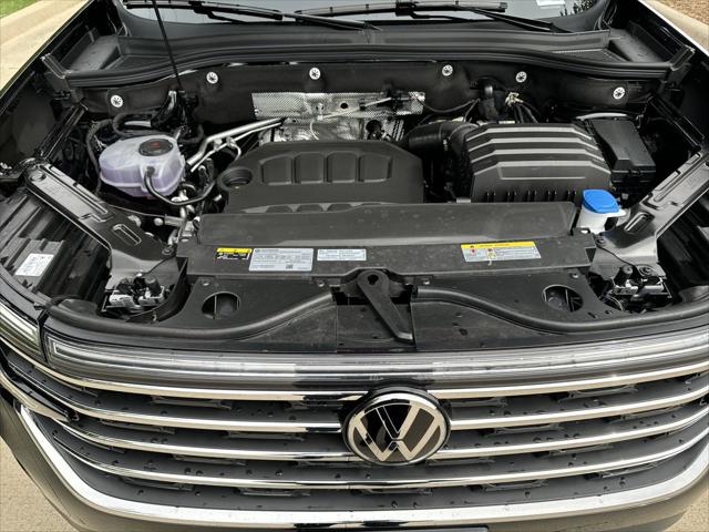 2026 Volkswagen Atlas SE with Technology