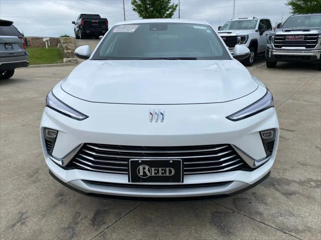 2026 Buick NV Preferred FWD