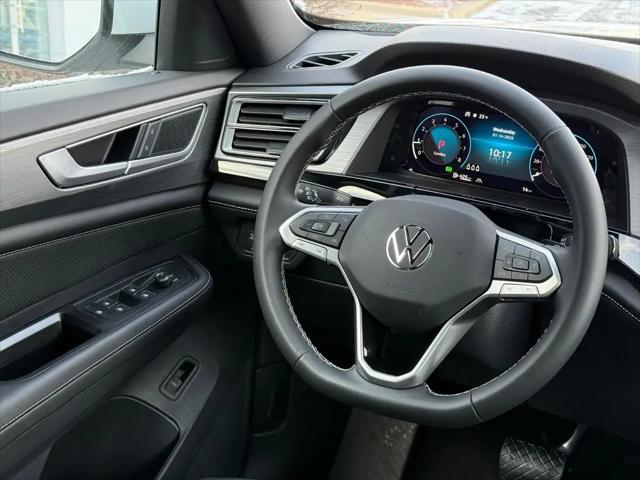2026 Volkswagen Atlas Cross Sport SE with Technology