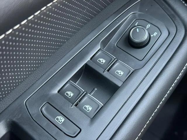 2026 Volkswagen Atlas Cross Sport SE with Technology
