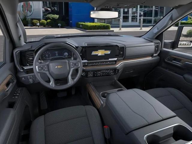 2026 Chevrolet Silverado 2500HD Crew Cab, Standard Bed, LT, 4WD