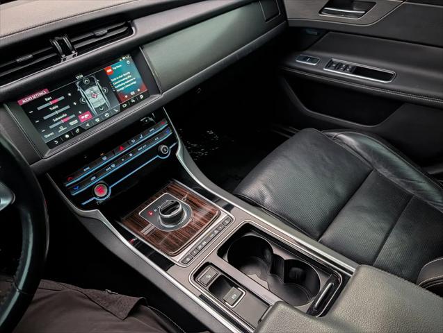 2018 Jaguar XF S