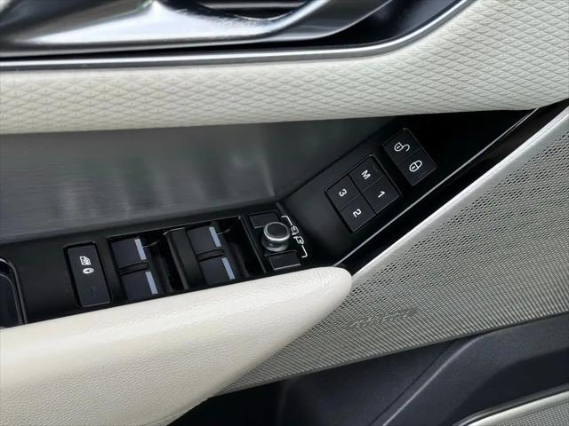 2019 Land Rover Range Rover Velar P250 R-Dynamic SE